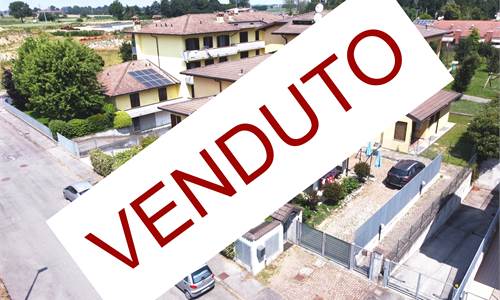 3 LOCALI + DOPPI SERVIZI CON GIARDINO PRIVATO