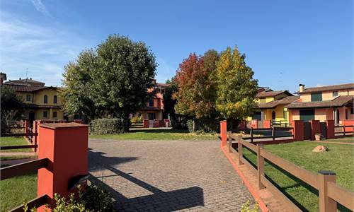  VILLA A SCHIERA IN ESCLUSIVO RESIDENCE