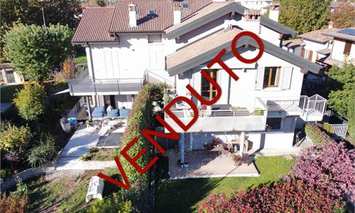 APPARTAMENTO CON TERRAZZO 4 LOCALI + DOPPI SERVIZI