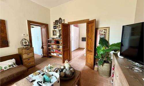 TRILOCALE IN CENTRO STORICO 